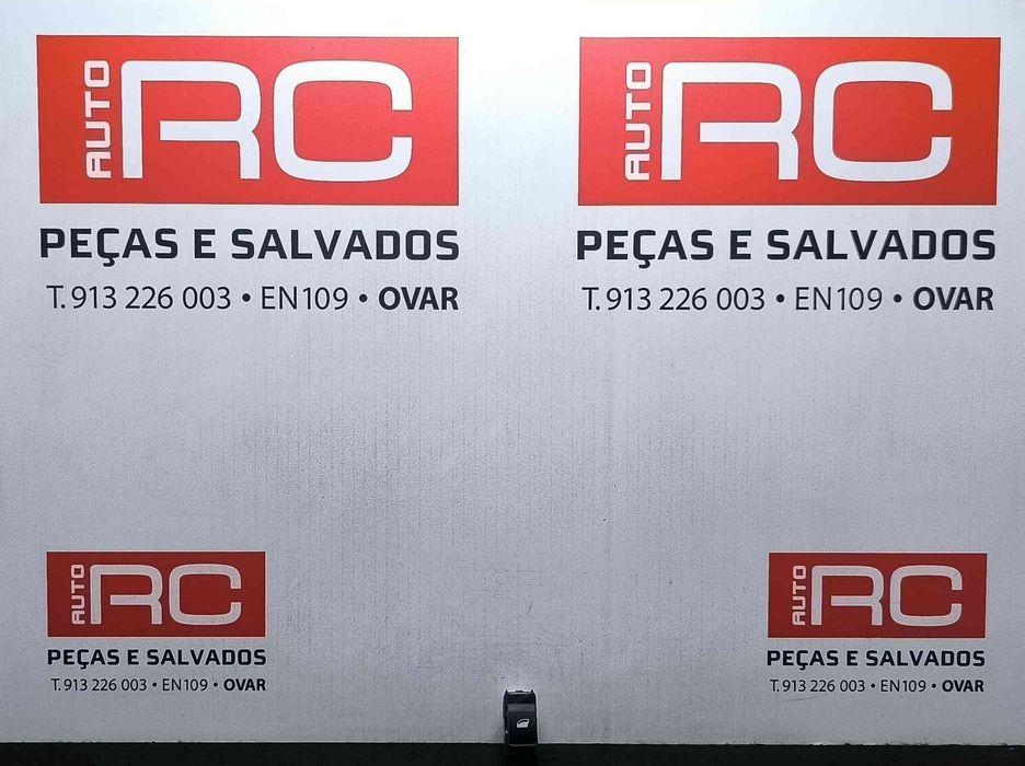 Comando / Botão / Interruptor Vidros Frente Direito 96762292ZD - PEUGEOT 308 II