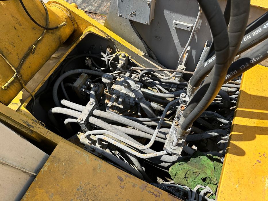 Екскаватор Liebherr922