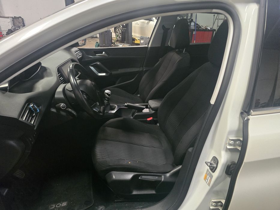 Peugeot 308 1.6bluehdi