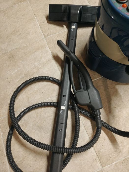 Vaporeto polti limpeza a vapor