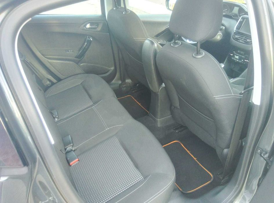 Peugeot 208 1.2 Puretech 82cv BVM5 Allure