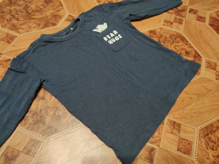 Продам тоненьку кофтинку на хлопчика, розмір 104-110, стан ідеальний