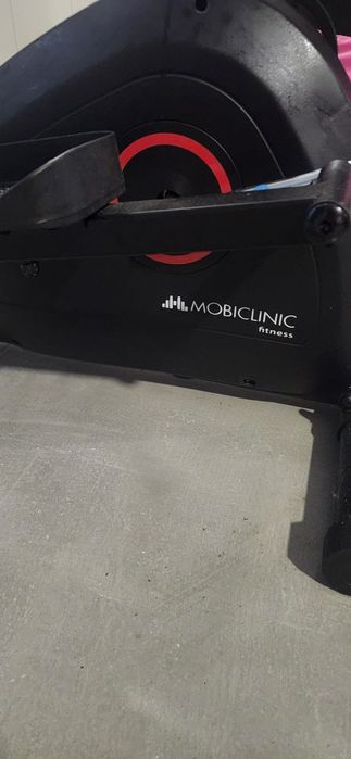 Elliptical Machine and Pull-Up Bar505772102103879682