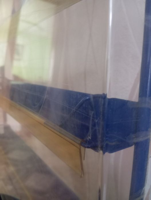 Шкафчик для виставки.