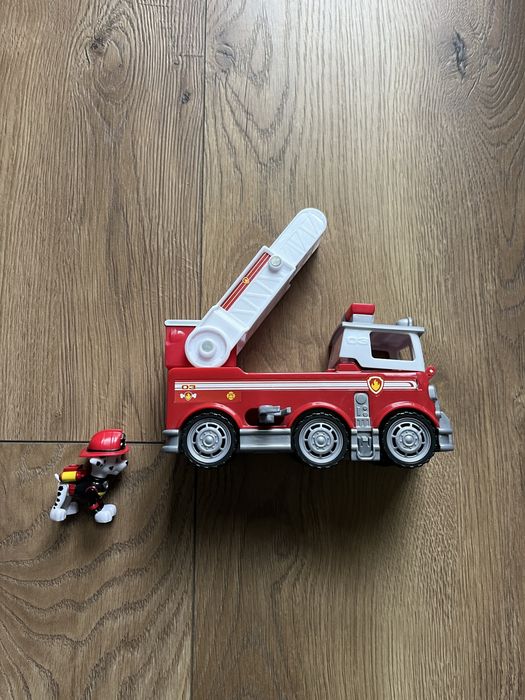 Samochodzik strażacki Psi patrol + dwie figurki