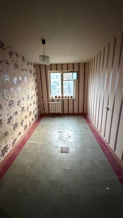 Продаж 3к квартири під ремонт,Косіора, лівий берег,середній повер