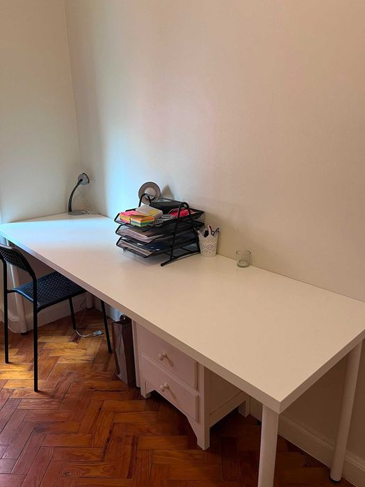 Mesa / Secretária