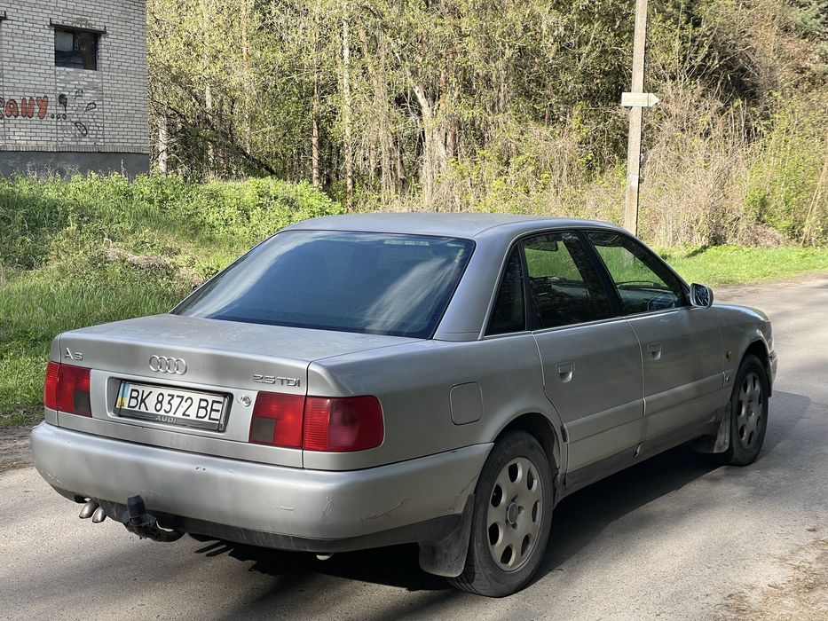Продам Audi A6 C4 2.5