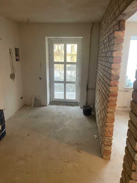 продаж  приміщення  під офіс чи магазин по проспекту Волі 62