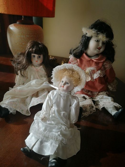 Bonecas de porcelana de coleção