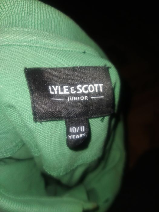 Футболка Левис скот подходит  для  10-12 лет подходит в школу