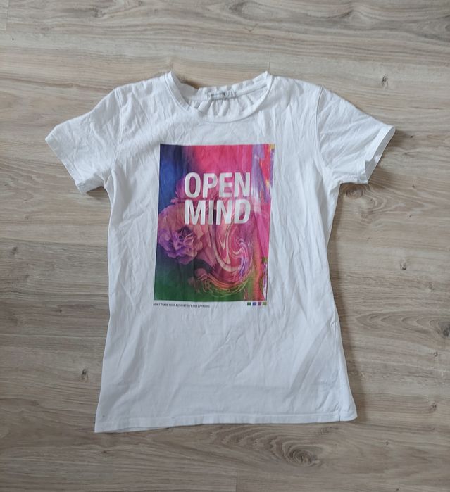 T-Shirt koszulka Biała z nadrukiem Stradivarius