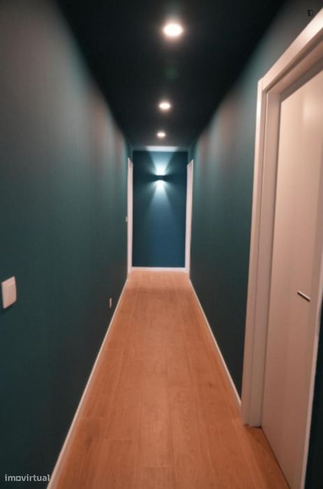 Quarto - localizado em Setubal