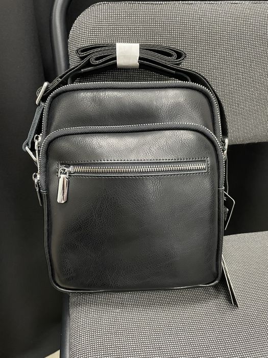 Шкіряні чоловічі сумки. Закриття магазину, розпродаж.