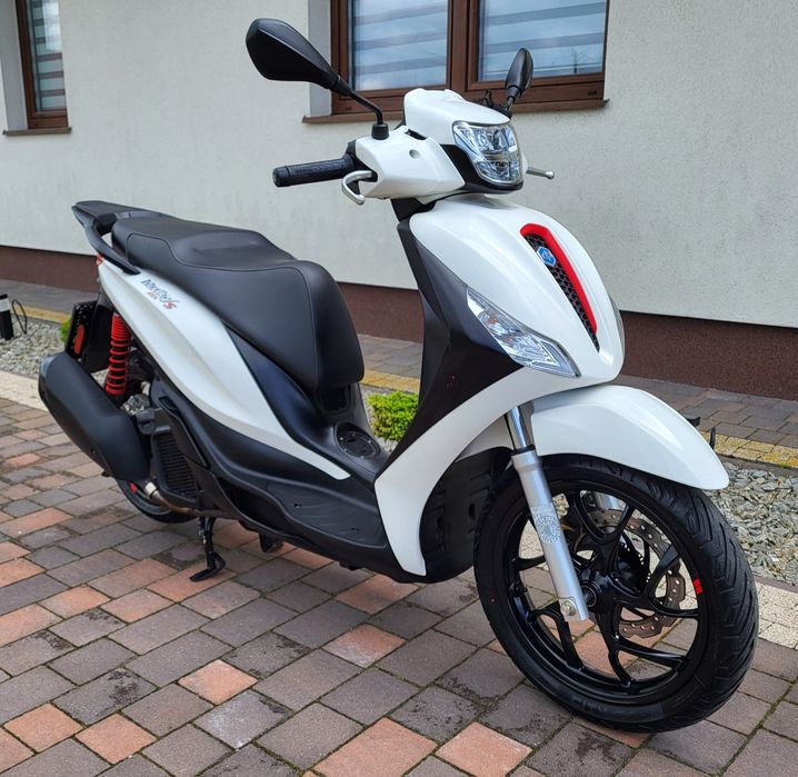 Skuter Piaggio Medley 2022r super stan. Forza