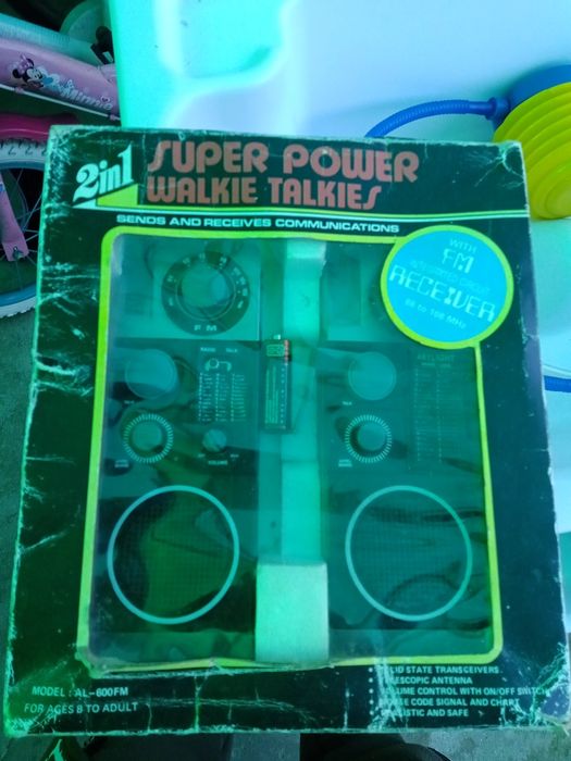 Walkie-talkie retro. Anos 80.
