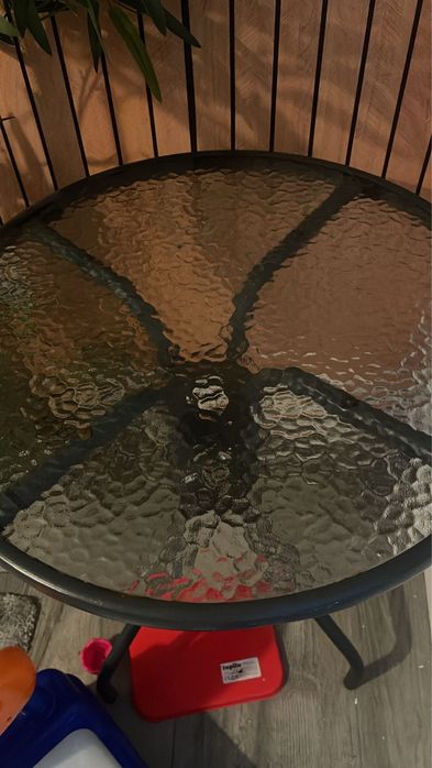 Mesa exterior jardim