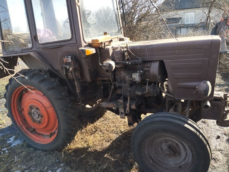 Трактор т-25 з причепом
