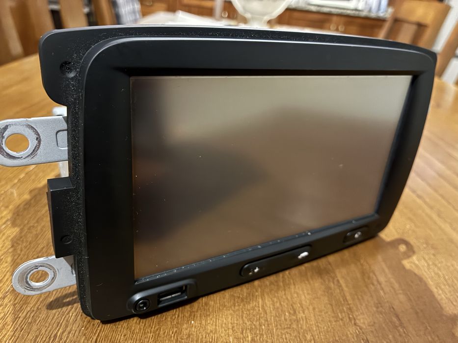 Auto radio usado