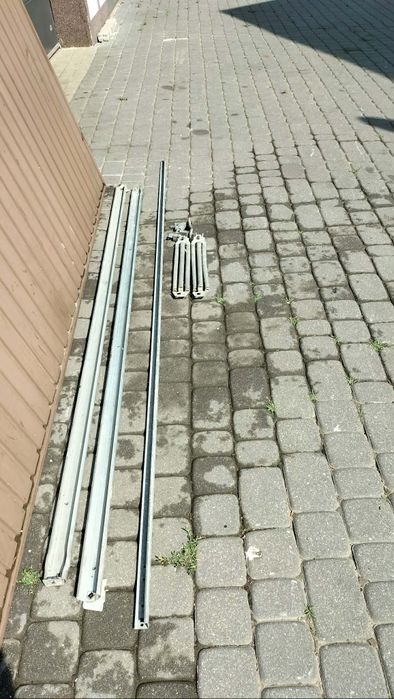 Drzwi    garażowe