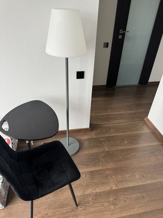 Lampa stojąca podłogowa ledowa