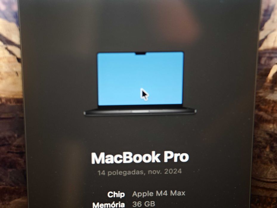 Apple MacBook Pro M4 MAX (14'' - Preto Sideral - 14-Core - RAM: 36 GB - 1 TB SSD - GPU 32-Core)