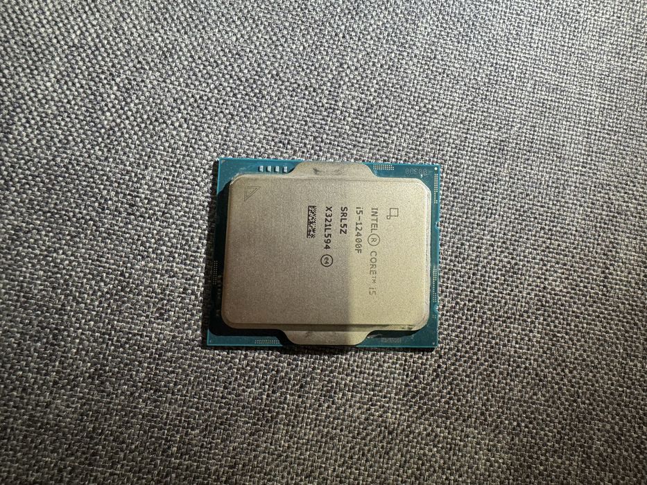 Intel I5 12400f
