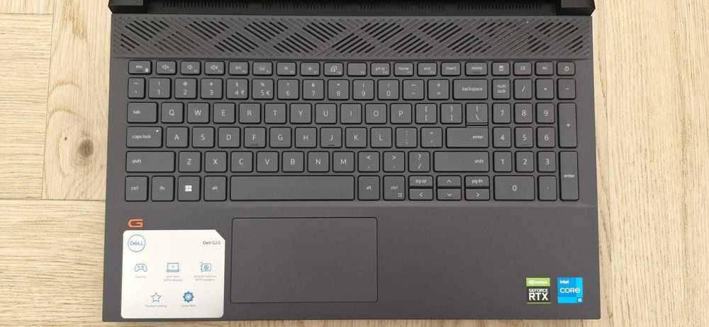 Laptop gamingowy Dell G15 5520