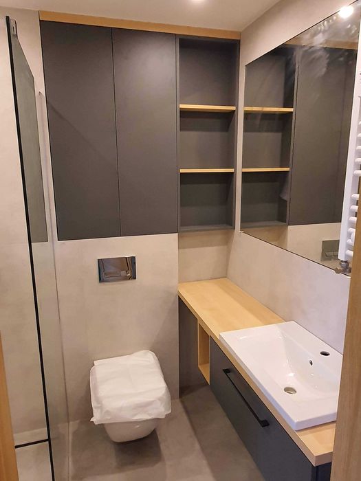 Zabudowy  meblowe , szafy , drzwi przesuwne