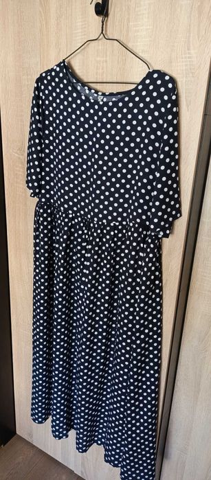 Sukienka 44/46 granatowa w groszki