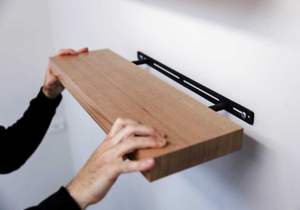 Serviços domésticos  e reparações