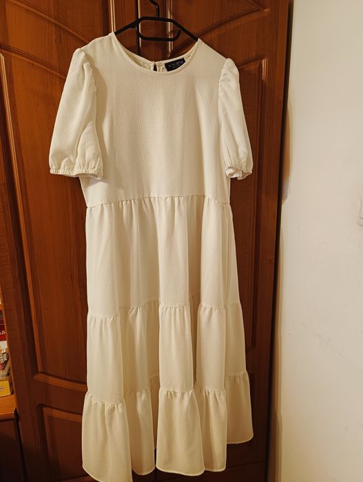 Sukienka z falbanami 7/8, maxi