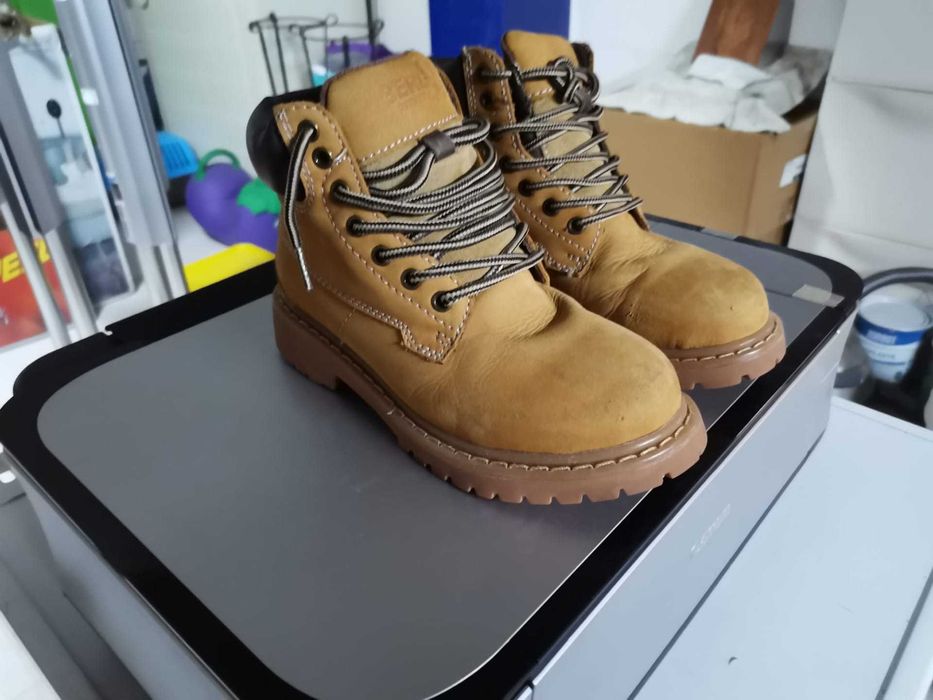 Bota Criança pouco uso