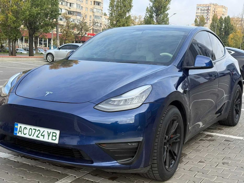 Tesla Model Y 2020
