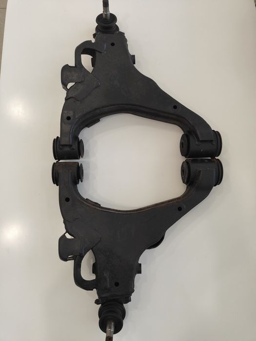 Оригінал ричаг передній нижній Toyota Land Cruiser 200 Lexus LX570/450