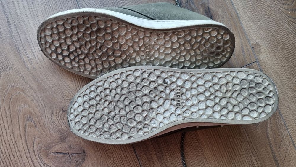 Tenisówki, buty miejskie Bershka r.42
