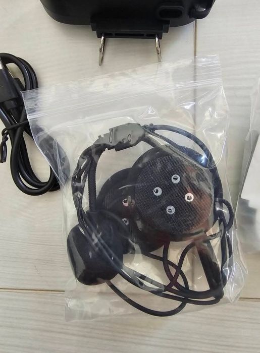 Zestaw słuchawkowy do kasku