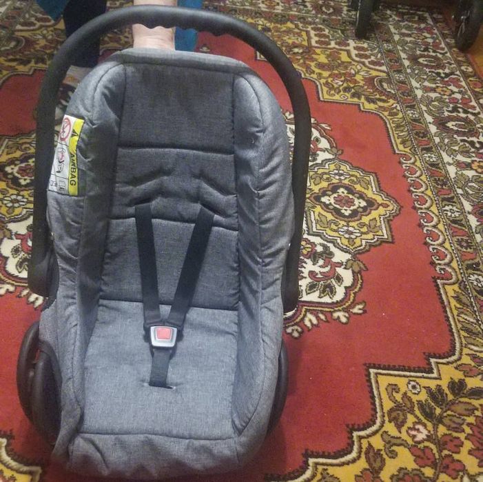 Продам автокрісло