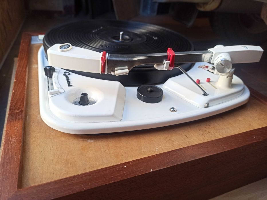 Програвач Garrard 4hf