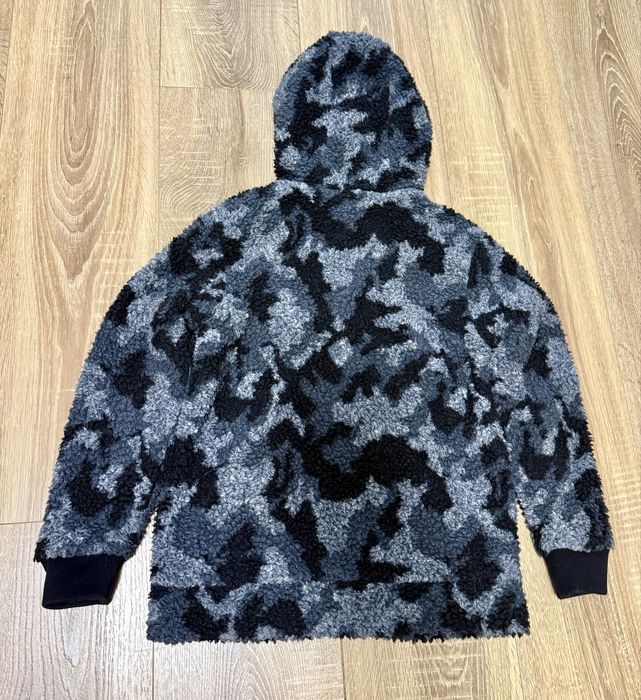 Куртка теді тепла