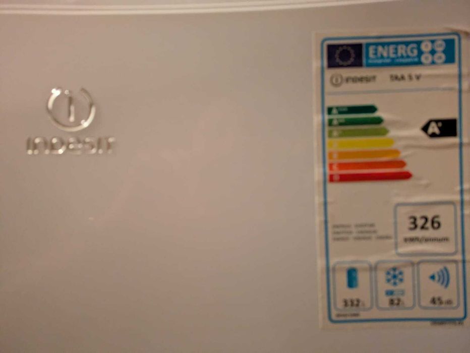 Frigorífico marca indesit