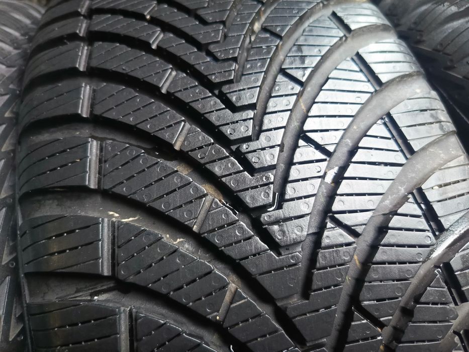 Sprzedam prawie nowe opony Kumho 205/45 r16