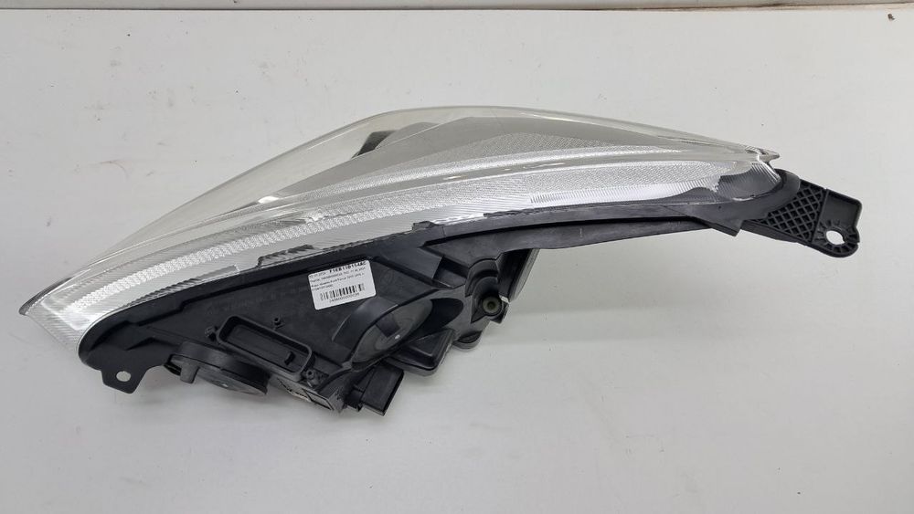 Фара правая Ford Focus 2015-2018 F1EB13D154AC