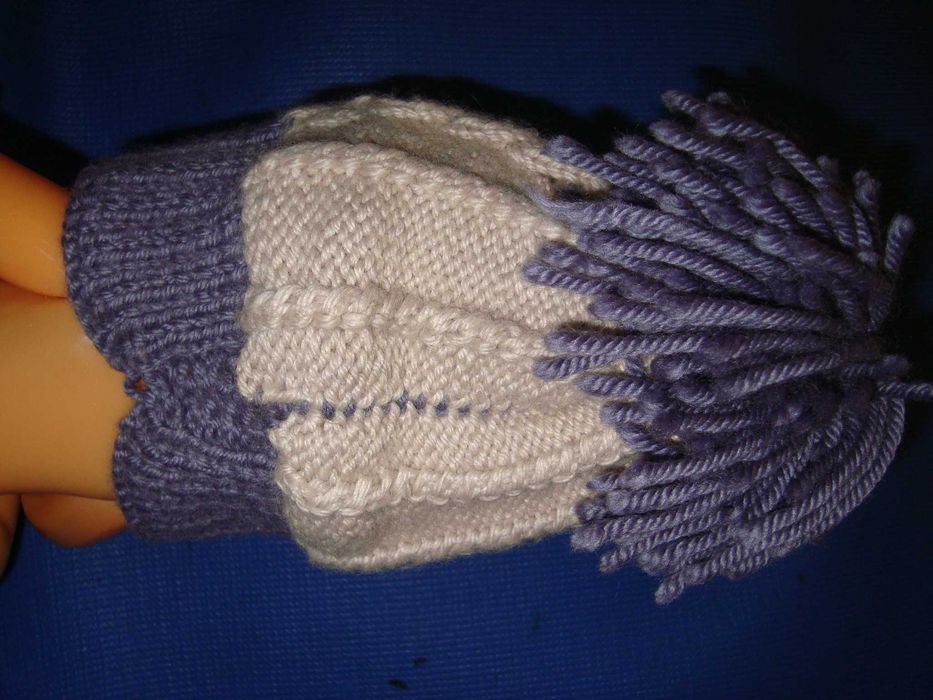 Шапка женская зимняя вязаная с бомбоном.