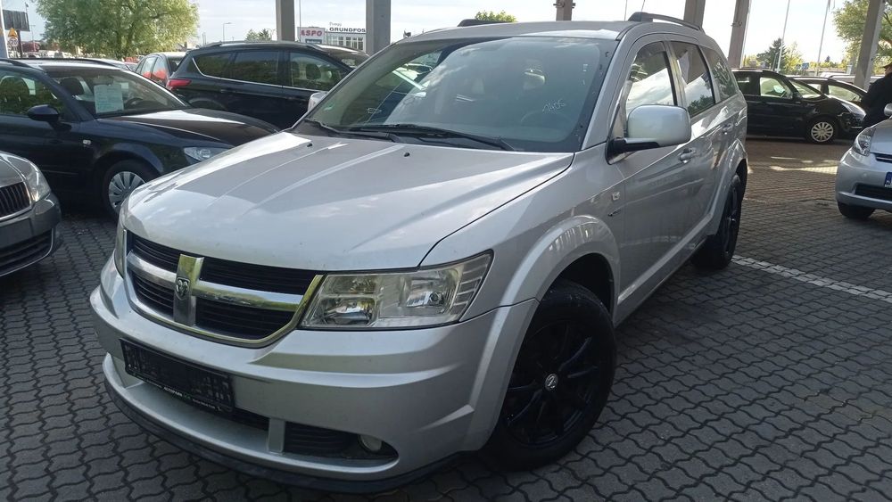 Dodge Journey 2.4 PROSTA benzyna BOGATA wersja bez rdzy IDEALNY