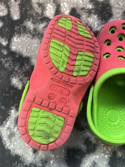 Літні крокси для дівчинки 24-25 розмір