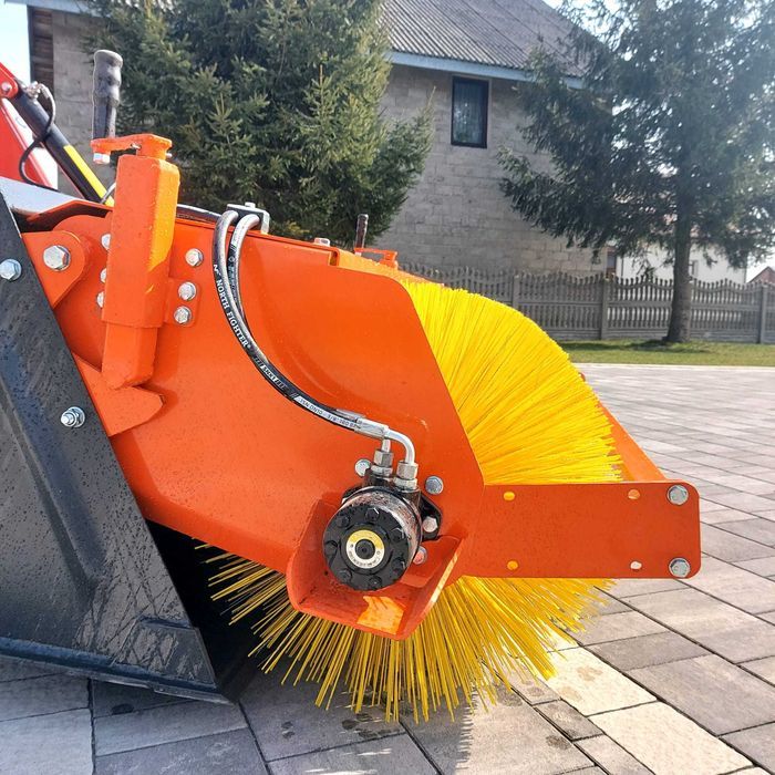 Osprzęt do ładowacza i ładowarki Łycha + szczotka hydrauliczna  2w1