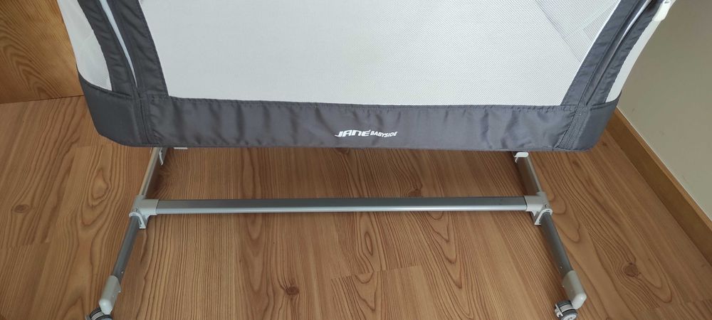 Berço Jané Babyside em excelente estado!