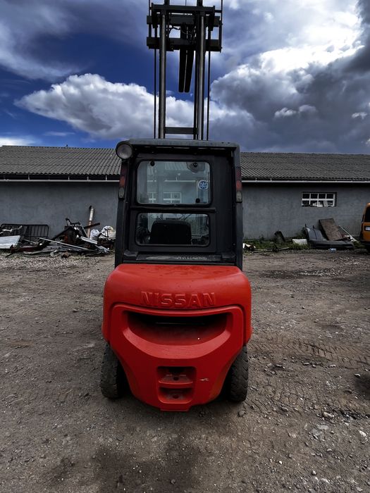 Продам Nisan в ідеальному стані