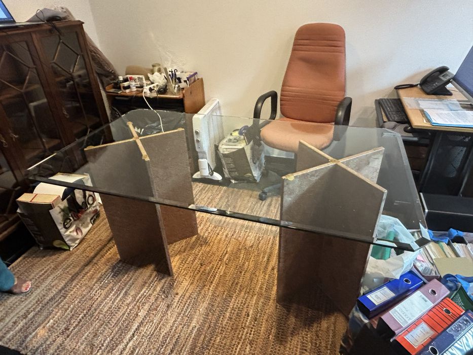 Secretária mármore e vidro